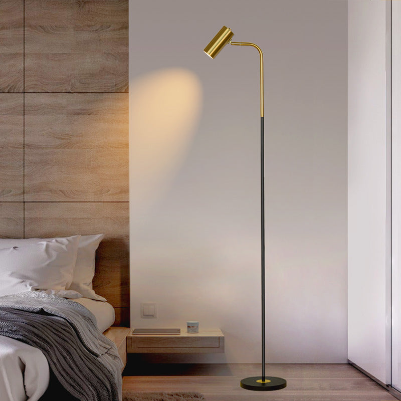 Stelo – Lampada da Terra LED Minimalista a Luce Regolabile