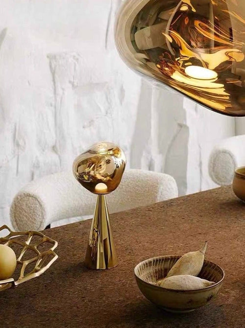 Lampada da Tavolo Effetto Vetro Fuso – Ricaricabile e Dimmerabile